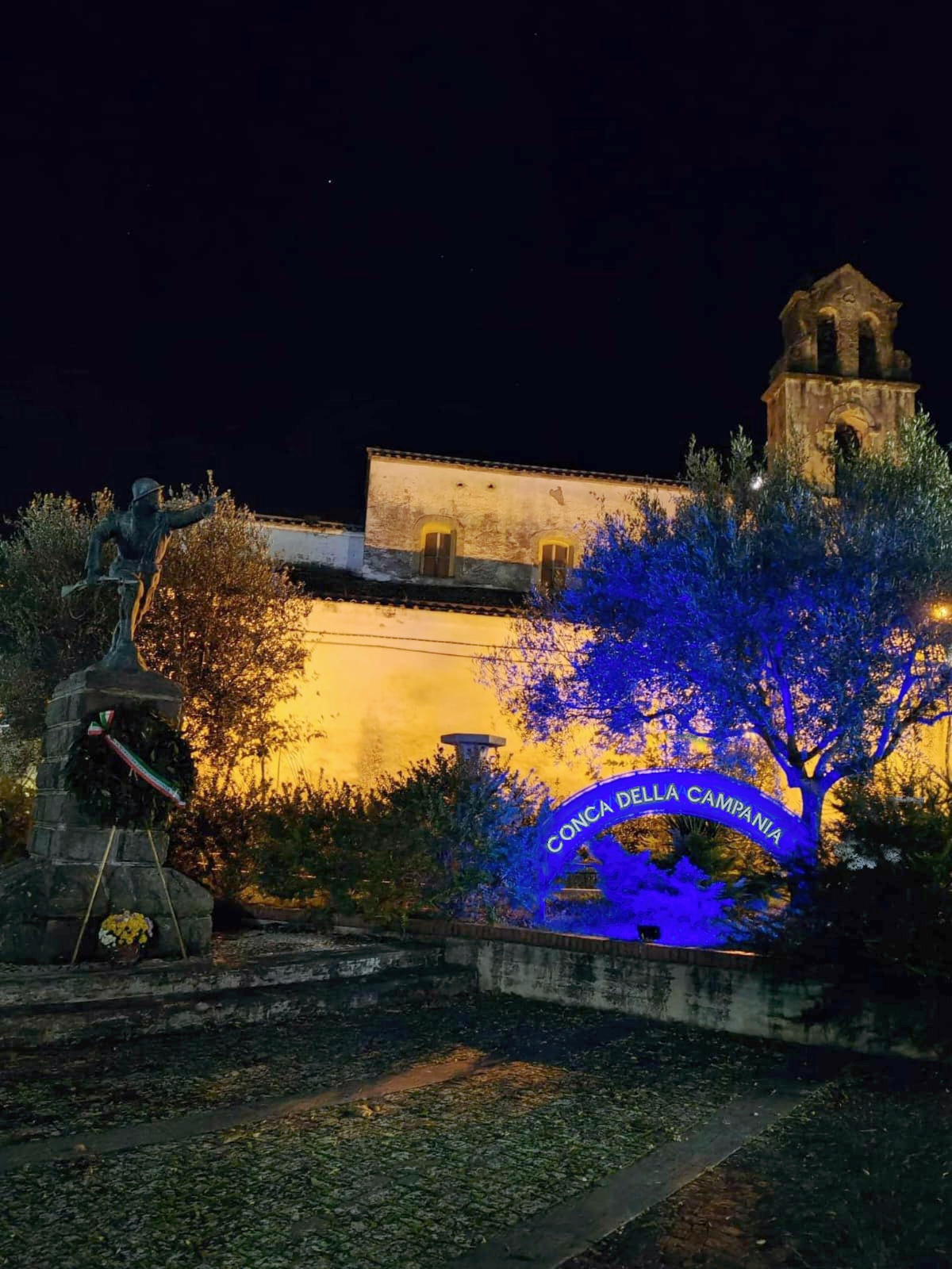 CONCA DELLA CAMPANIA (SA)   MONUMENTO CADUTI