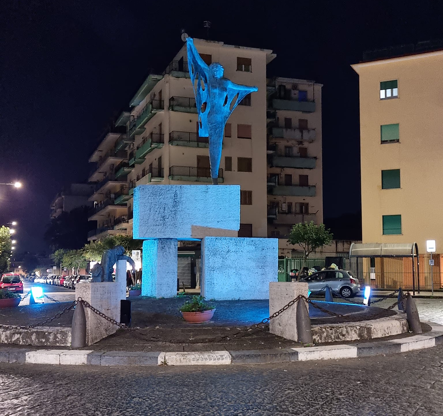 ERCOLANO (NA)   PIAZZA TRIESTE
