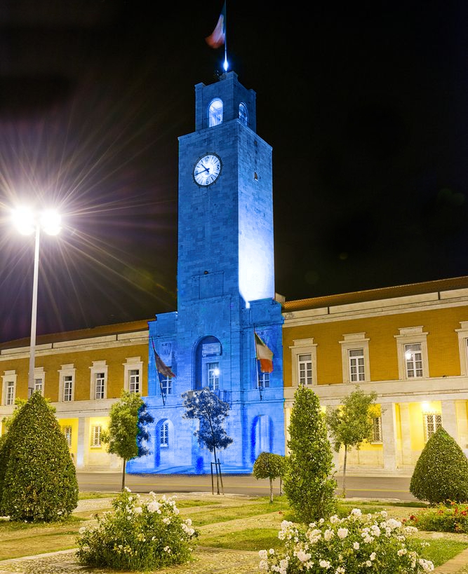 LATINA (LT) TORRE OROLOGIO MUNICIPIO