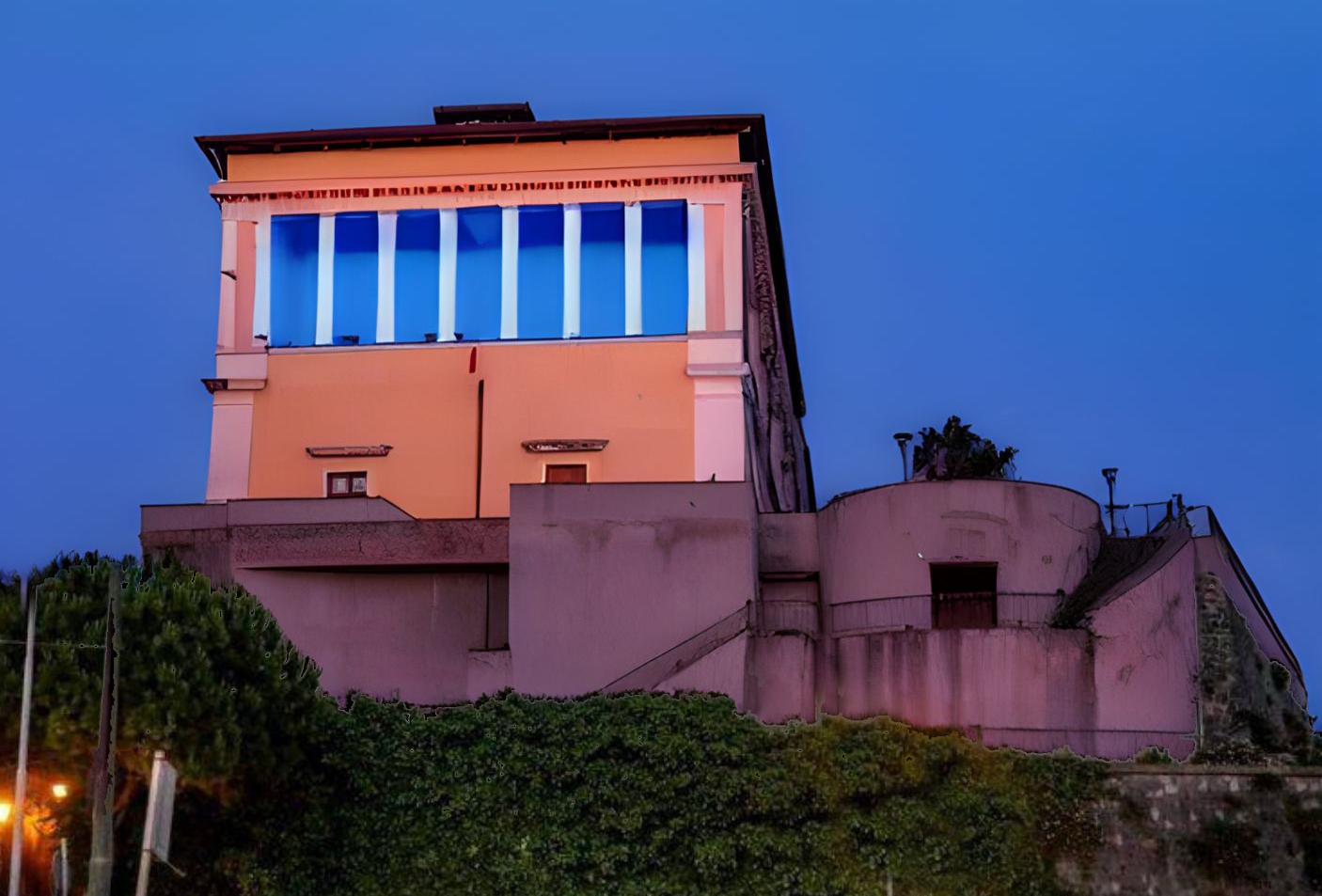 TORRE DEL GRECO (NA)   PALAZZO BARONALE